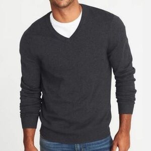 Old Navy V-Neck Gray Sweater